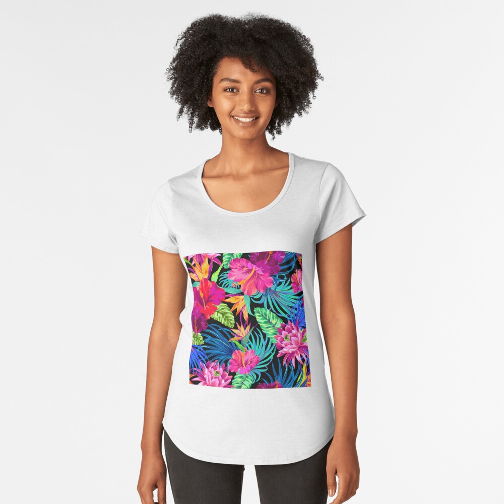 Aperçu de l'œuvre T-shirt premium échancré créée et vendue par belokrinitski.