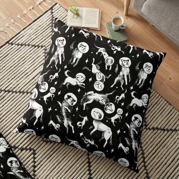 Space dogs (black background) Floor Pillow