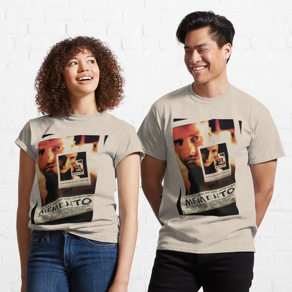 "Momento" T-shirt by usingbigwords | Redbubble