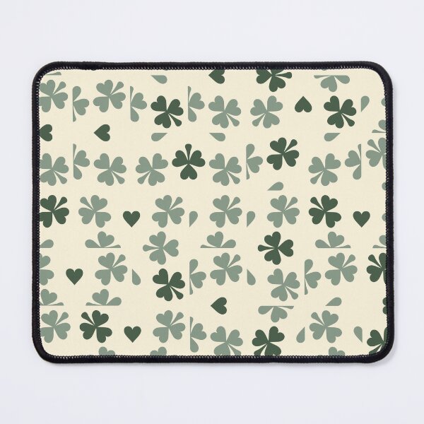 Artikelvorschau, Ivory Clover Checkers entworfen und verkauft von Carolina Diaz.