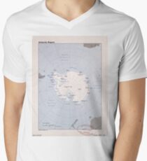 Map of the Antarctic Region (1982) Men's V-Neck T-Shirt