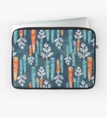 Watercolor carrot repeat Laptop Sleeve