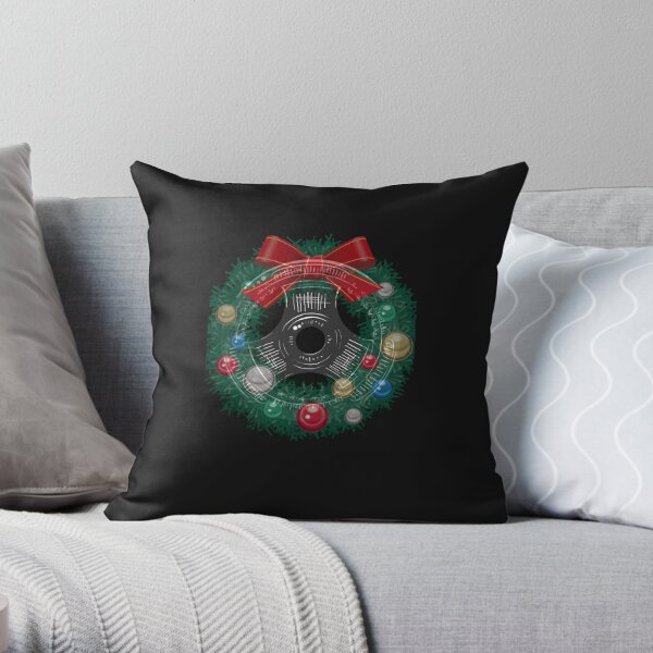 https://ih1.redbubble.net/image.4481896888.0224/throwpillow,small,600x-bg,f8f8f8-c,0,120,600,600.jpg