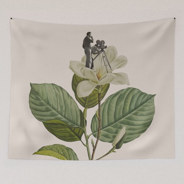 Aperçu de l'œuvre Caméraman vintage collage minimal créée et vendue par Frida Floral Studio.
