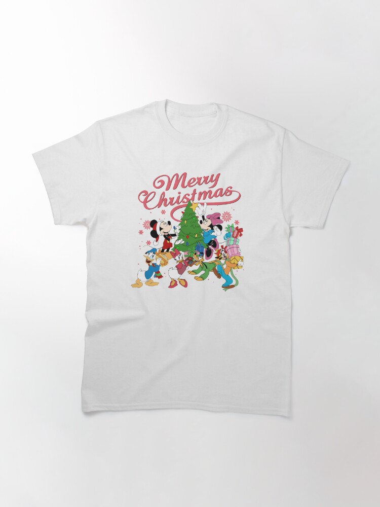 Disover Xmas Friends Christmas Tree Classic T-Shirt