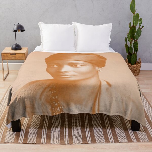Item preview, The African singer designed and sold by carmencuarzo.