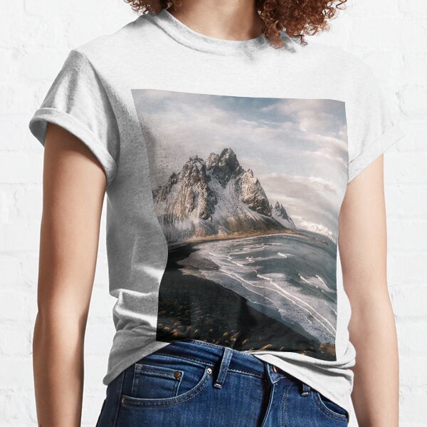 Stokksnes Icelandic Mountain Beach Sunset - Landscape Photography Classic T-Shirt