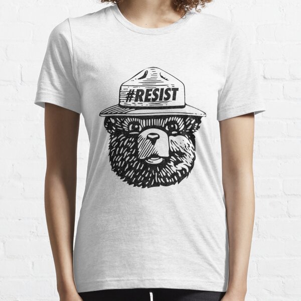 Smokey resist national park t-shirt Essential T-Shirt