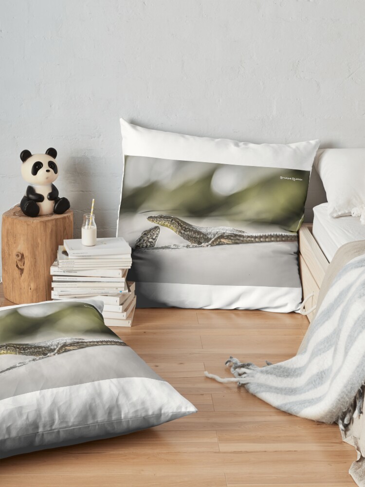 Alternate view of The charming lizards Floor Pillow