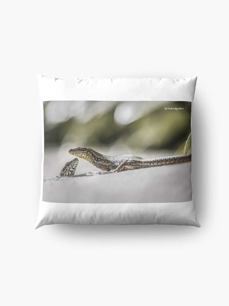 Alternate view of The charming lizards Floor Pillow