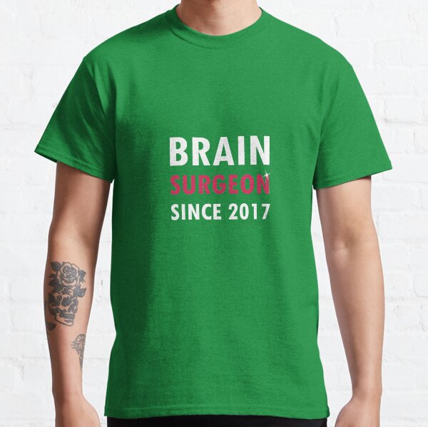 Vista previa del artículo con la obra «Cirujano cerebral desde 2017», diseñado y vendido por AlwaysAwesome.