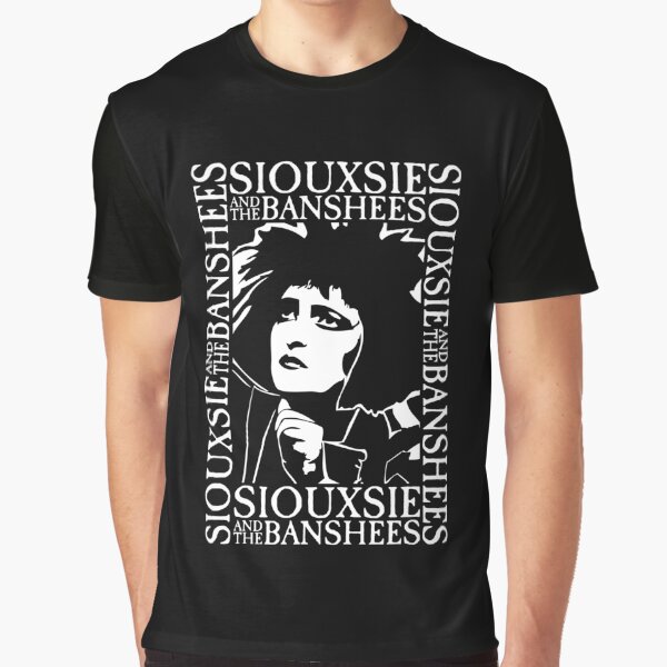 Vista previa del artículo con la obra « Formado en Londres en 1976 por el vocalista Siouxsie Sioux y el bajista Steven Severin. Han ejercido una influencia duradera y profunda en muchos géneros de la música moderna.», diseñado y vendido por createdezign.