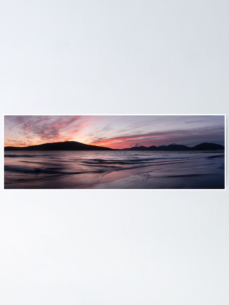 Thumbnail 1 von 3, Poster, Luskenture beach Sunset Isle of Harris Outer Hebrides Scotland designt und verkauft von panoverse.
