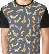 Camiseta gráfica geckos de gemelos en gris oscuro