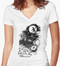 Pan Women's Fitted V-Neck T-Shirt