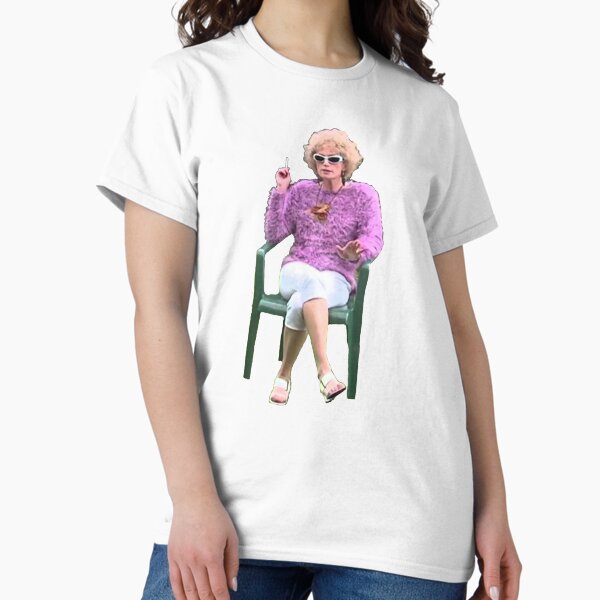 Artikel-Vorschau von  Nehmen Sie eine Zigarette, während Sie in ihrem Gartenstuhl sitzen.

Schauen Sie sich meine anderen Designs aus der Serie an.

DM mich für Anfragen., designt und verkauft von OnceStorybrooke.