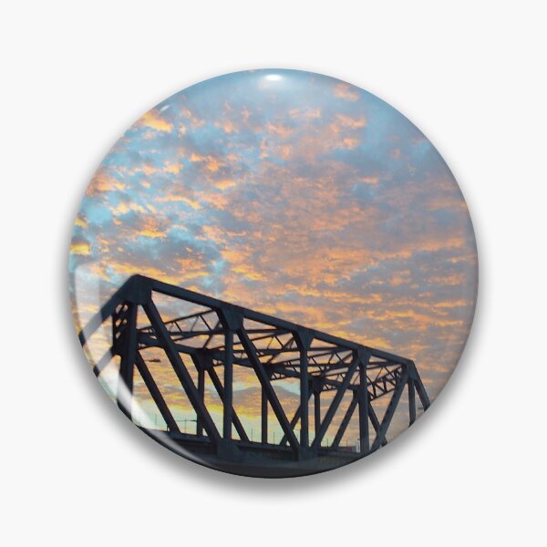 Artikelvorschau, Sonnenaufgang über der Trestle Bridge entworfen und verkauft von Escott O. Norton.