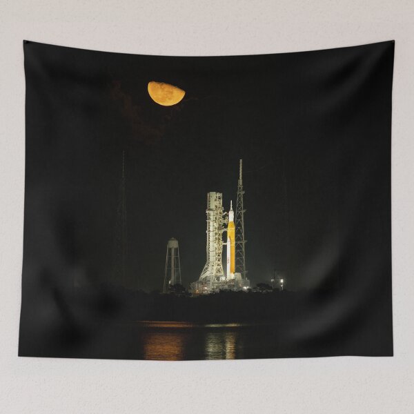Item preview, Artemis I with the moon designed and sold by Star-Citizen.