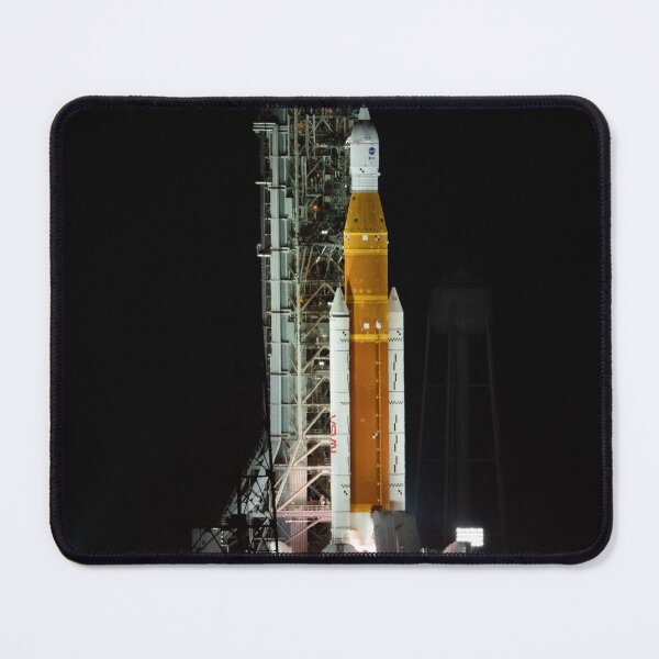 Item preview, Artemis I Launches to the moon designed and sold by Star-Citizen.