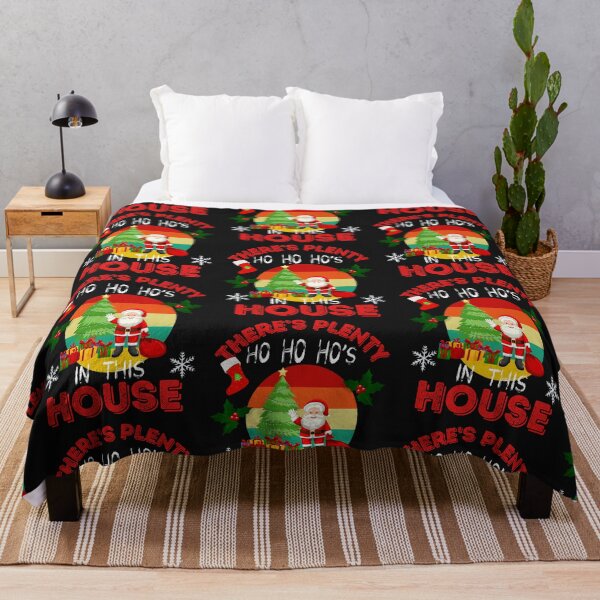 Aperçu de l'œuvre HO HO HO EST DANS LA MAISON, NOËL APPROCHE LE PÈRE NOËL, XMAS WANTED, SANTAS WANTED, C'EST LA SAISON, LA TENDANCE DE NOËL, créée et vendue par R B Chrystal.