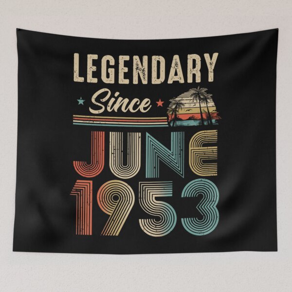 Artikelvorschau, 70 Jahre alt Legendär seit Juni 1953 70. Geburtstag T-Shirt entworfen und verkauft von IanMathol.