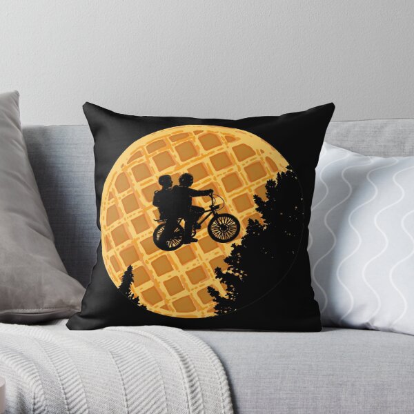 Stranger Things WAFFLE ! Throw Pillow