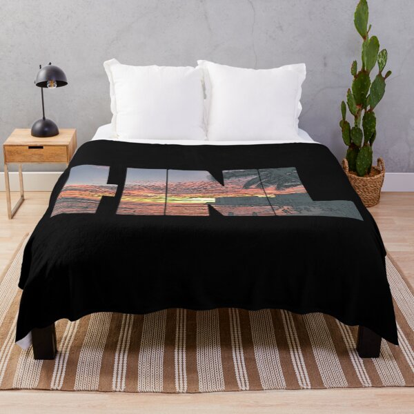Item preview, Honolulu, Hawaii HNL Paisaje urbano al atardecer designed and sold by CrabbyLobster.