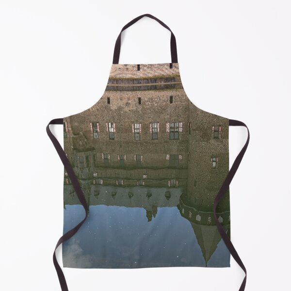 Item preview, Reflejos de un castillo designed and sold by Marylou Badeaux.