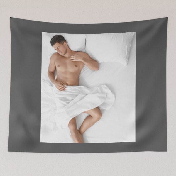 Artikelvorschau, Sleeping Hunk Man entworfen und verkauft von Real-World-Tees.