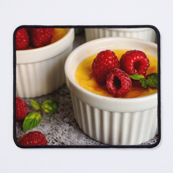 Aperçu de l'œuvre Dessert flan à la crème caramel crème pâtissière créée et vendue par yanzappa.