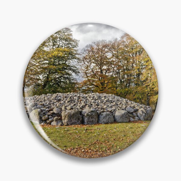 Artikelvorschau, Clava Cairn bei Balnuaran von Clava in Schottland entworfen und verkauft von Stephen Frost.
