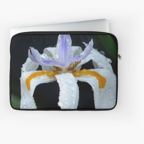 Dew Drops Laptop Sleeve