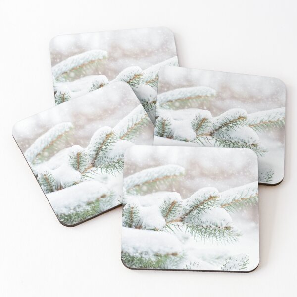 Artikelvorschau, Tiefer Schnee auf Ästen entworfen und verkauft von SwakiiShop.