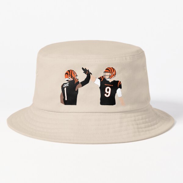 PHOTOS: Joe Burrow Rocks Bucket Hat for Gamedey