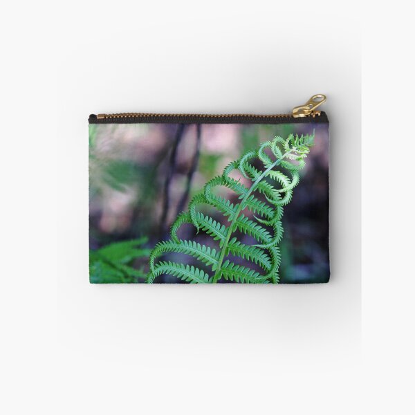 Item preview, Gently Curving Fern designed and sold by Debbie Oppermann.