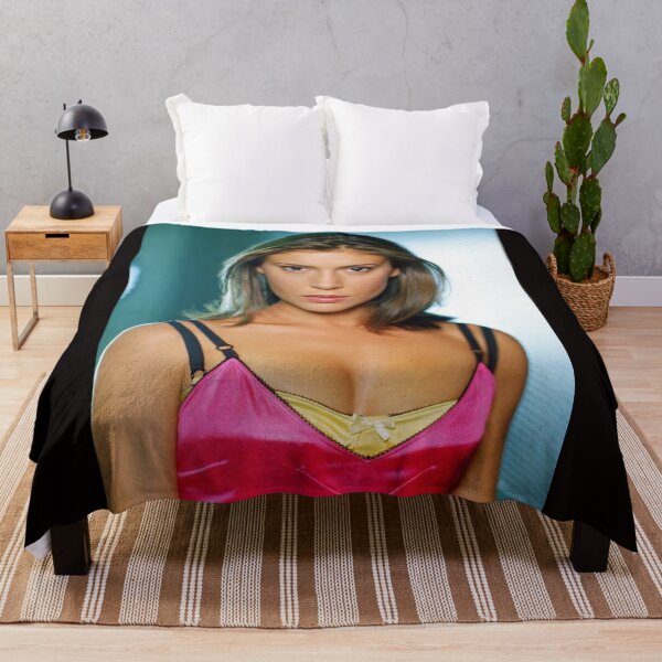 Item preview, Alyssa Milano - Póster designed and sold by Quill21.