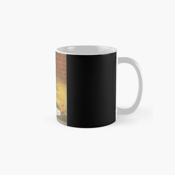raccoon dining out Classic Mug