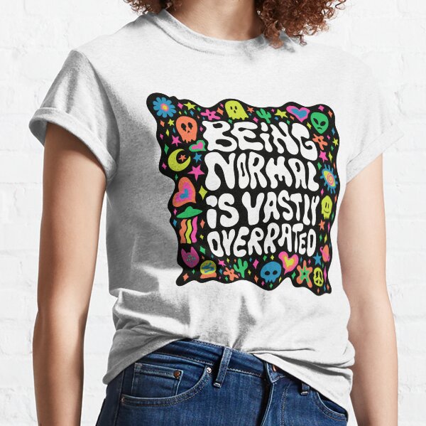 Vista previa del artículo con la obra «Ser normal está muy sobrevalorado», diseñado y vendido por doodlebymeg.