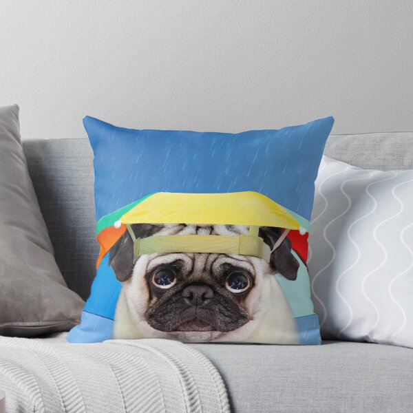 Perro triste Pug llevaba un sombrero paraguas Cojín