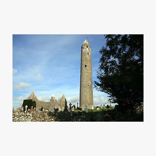 Artikelvorschau, Kilmacduagh round tower 2 entworfen und verkauft von John Quinn.