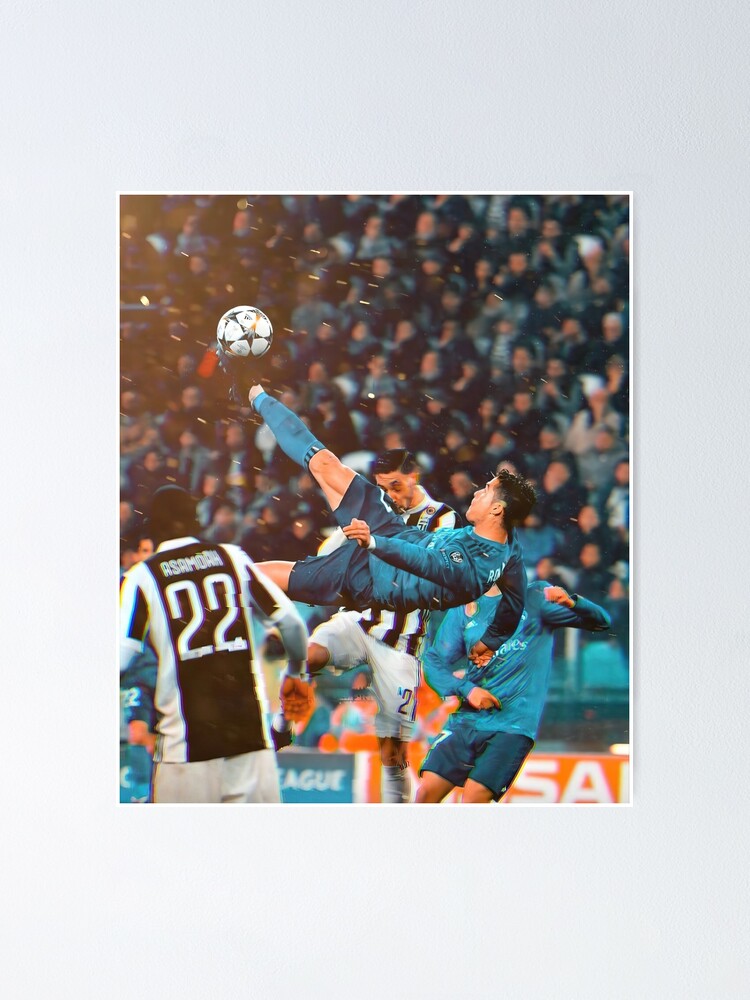 Cristiano Ronaldo Bicycle Kick Moment In Real , Ronaldo Gifts