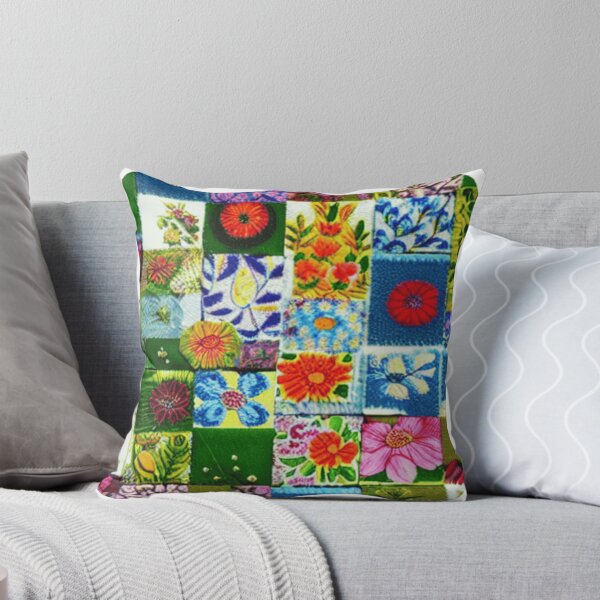 Artikelvorschau, Sarilmak Patchwork Buntes Detail der Steppdecke entworfen und verkauft von GaganWalla.