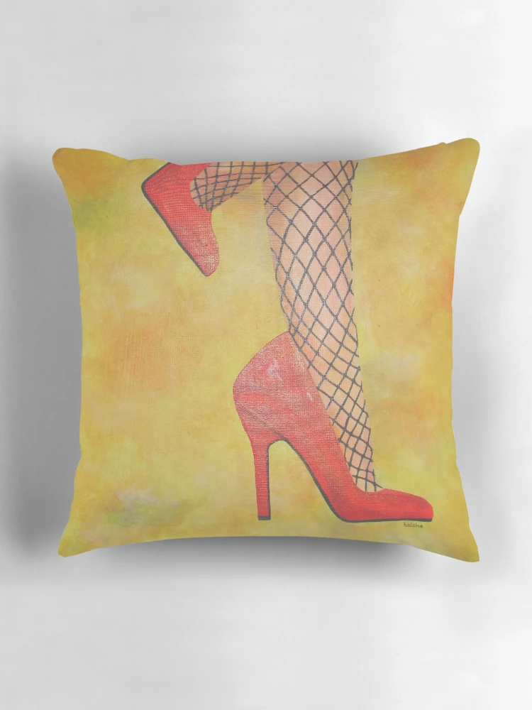 Aperçu 3 sur 4. Coussin avec l'œuvre Peinture Acrylique Chaussures Rouges créée et vendue par taiche.