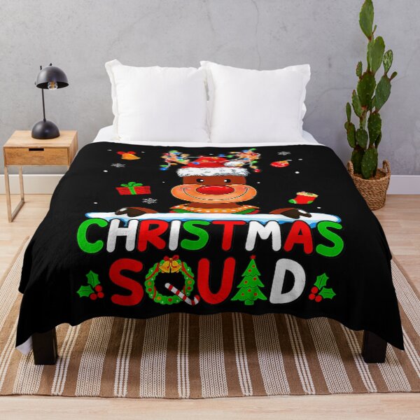Aperçu de l'œuvre Christmas Crew Squad Reindeer Family 2022 Xmas Holiday Pjs créée et vendue par justbener.
