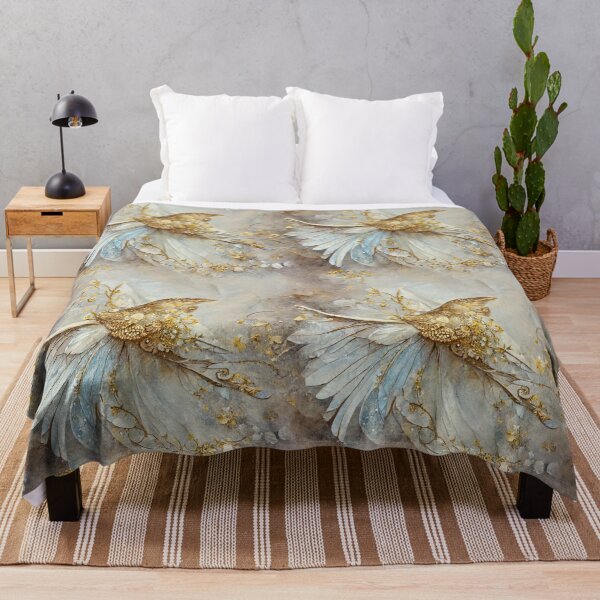 Aperçu de l'œuvre Adorned in Gold, Feathery Dove créée et vendue par BellasArtStudio.