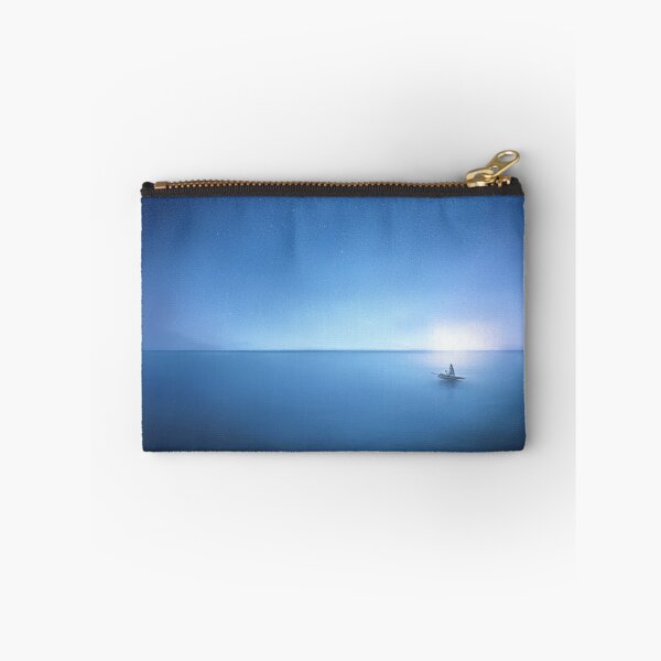 Aperçu de l'œuvre Ether World - Mer bleue et étoiles bleues créée et vendue par DesignerKin.