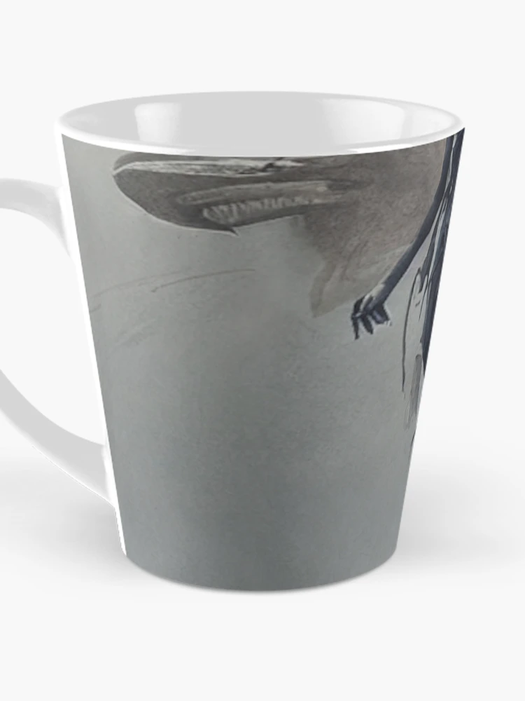 Aperçu 3 sur 4. Mug à café avec l'œuvre Mothman créée et vendue par Sub-Ruminations.