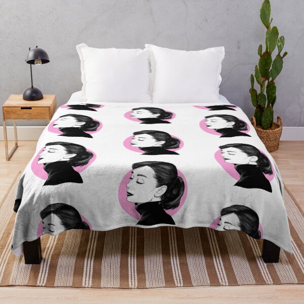 Item preview, Audrey designed and sold by Andreia Carbonari.