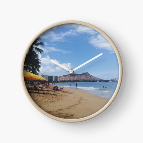 Waikiki view of Diamondhead Clock