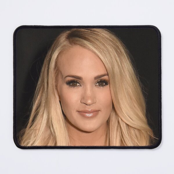 Artikelvorschau, Carrie Underwood umarmt Gesichtskunst entworfen und verkauft von gofriend81.
